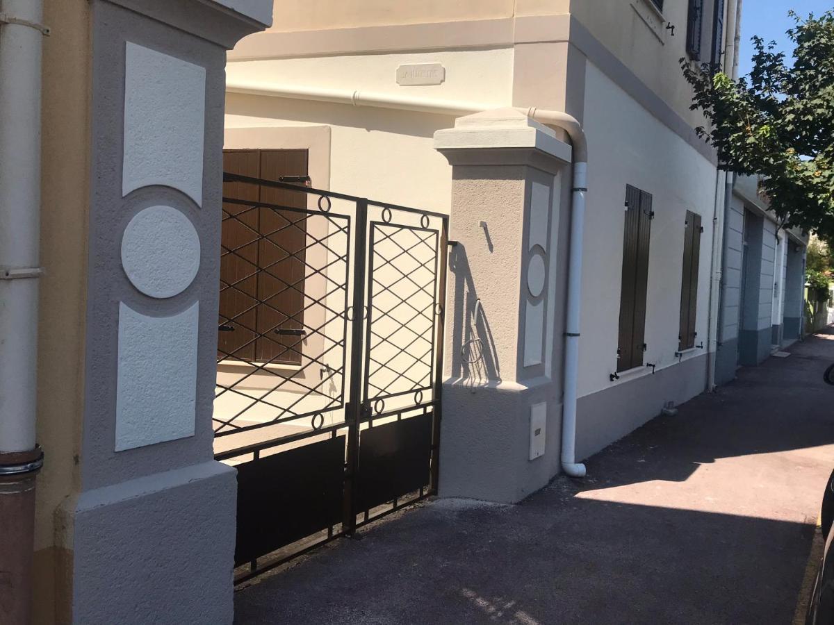 La Villa Camille 耶尔 外观 照片